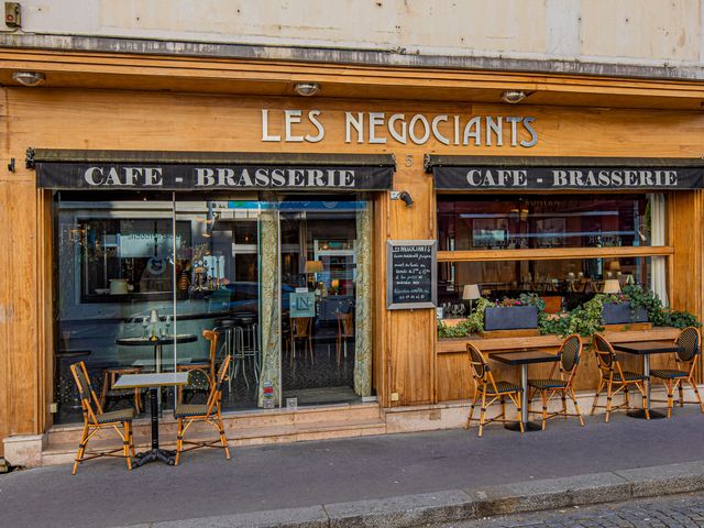 Les Negociants 